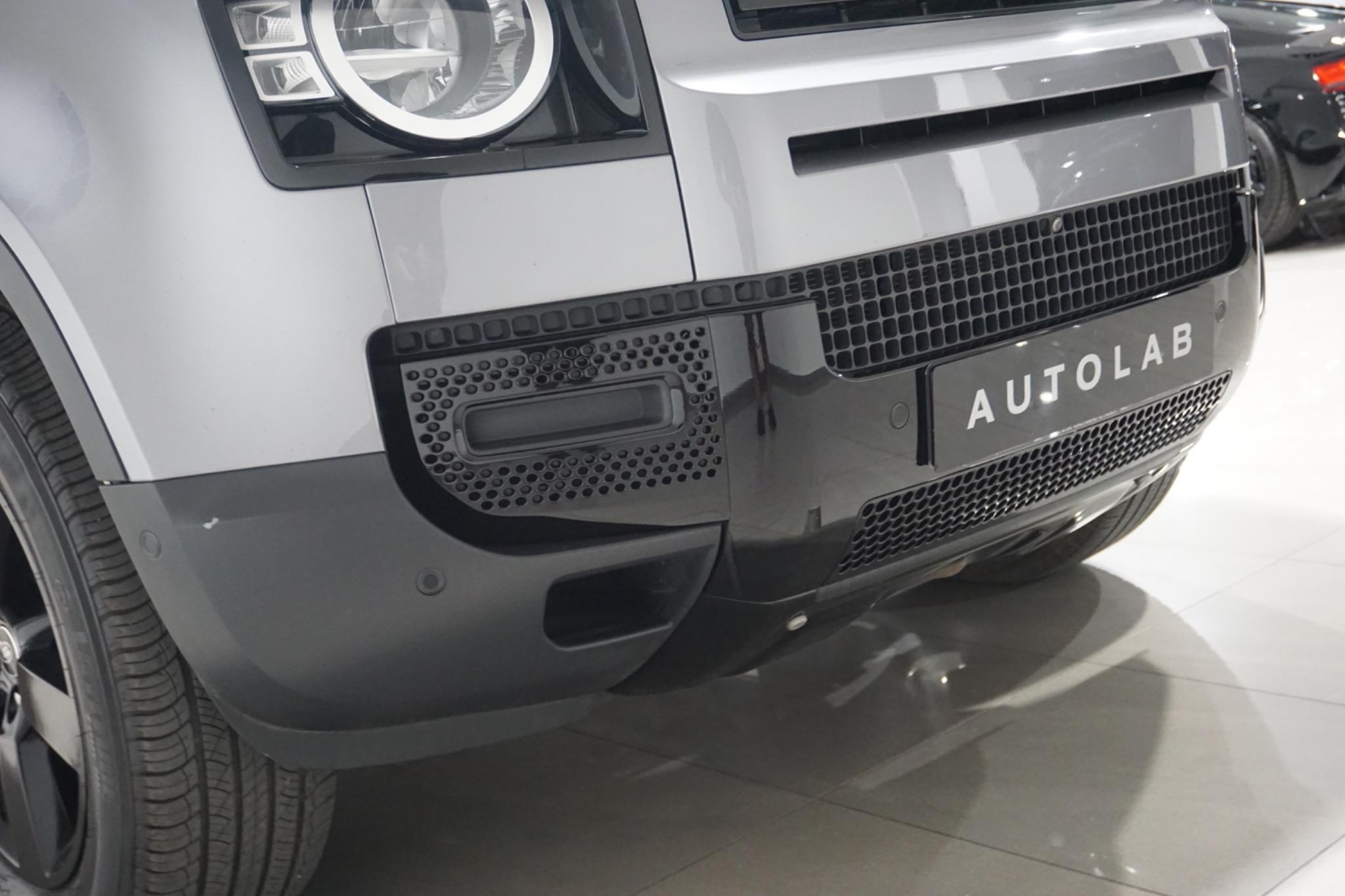 Land Rover Defender 110 3.0 D250 MHEV Hard Top SUV Auto 4WD MWB Euro 6 (s/s) 5dr
